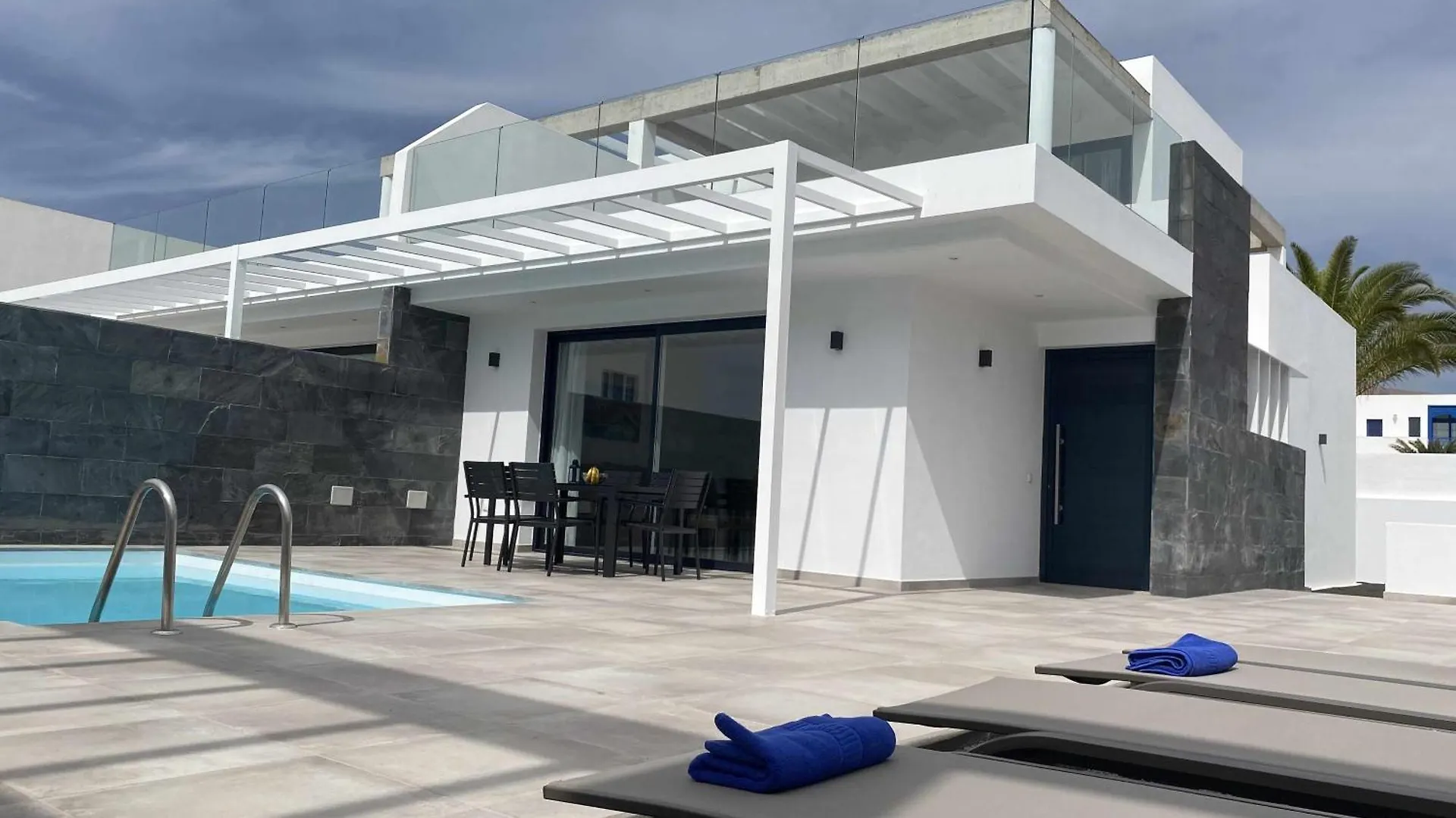 Dedal Villa Con Piscina Y Barbacoa Para Disfrutar Puerto Calero Spain